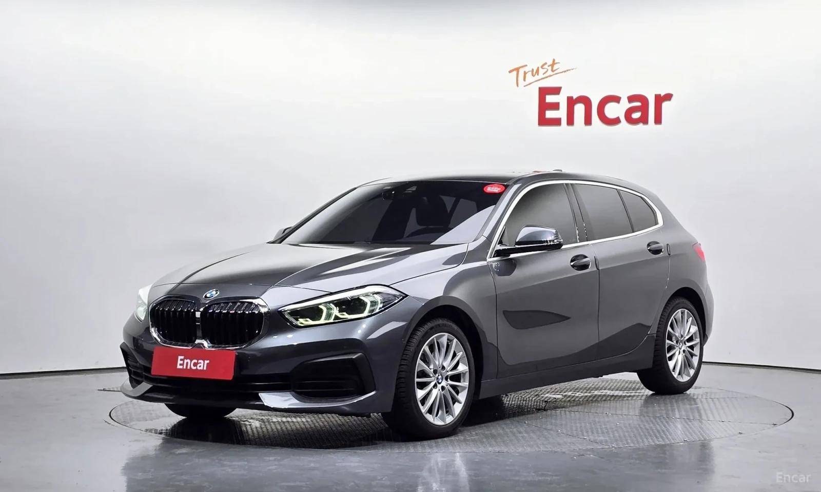BMW 118 JOY ПОДГРЕВ| NAVI| ЕЛ САЛОН| ПАРКТРОНИЦИ| 