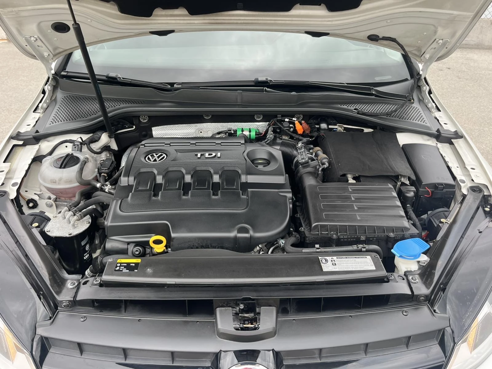 VW Golf 1.6TDI 105кс. EURO 5 DSG КЛИМАТРОНИК АВТОПИЛОT, снимка 16 - Автомобили и джипове - 55404934