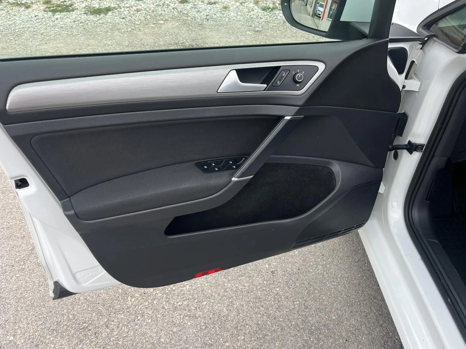 VW Golf 1.6TDI 105кс. EURO 5 DSG КЛИМАТРОНИК АВТОПИЛОT, снимка 7 - Автомобили и джипове - 55404934