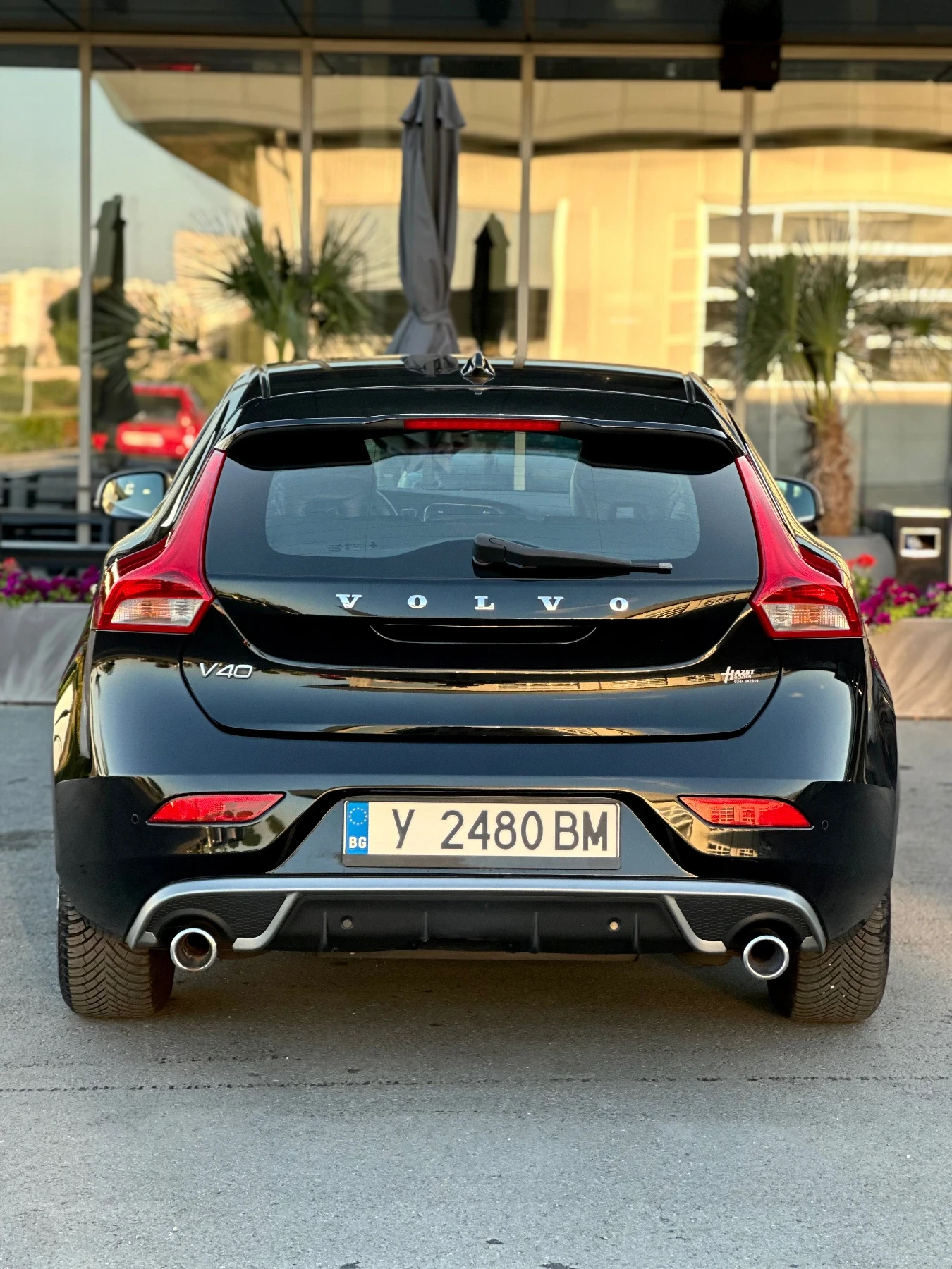 Volvo V40 2.0 R-Design , снимка 6 - Автомобили и джипове - 55468212