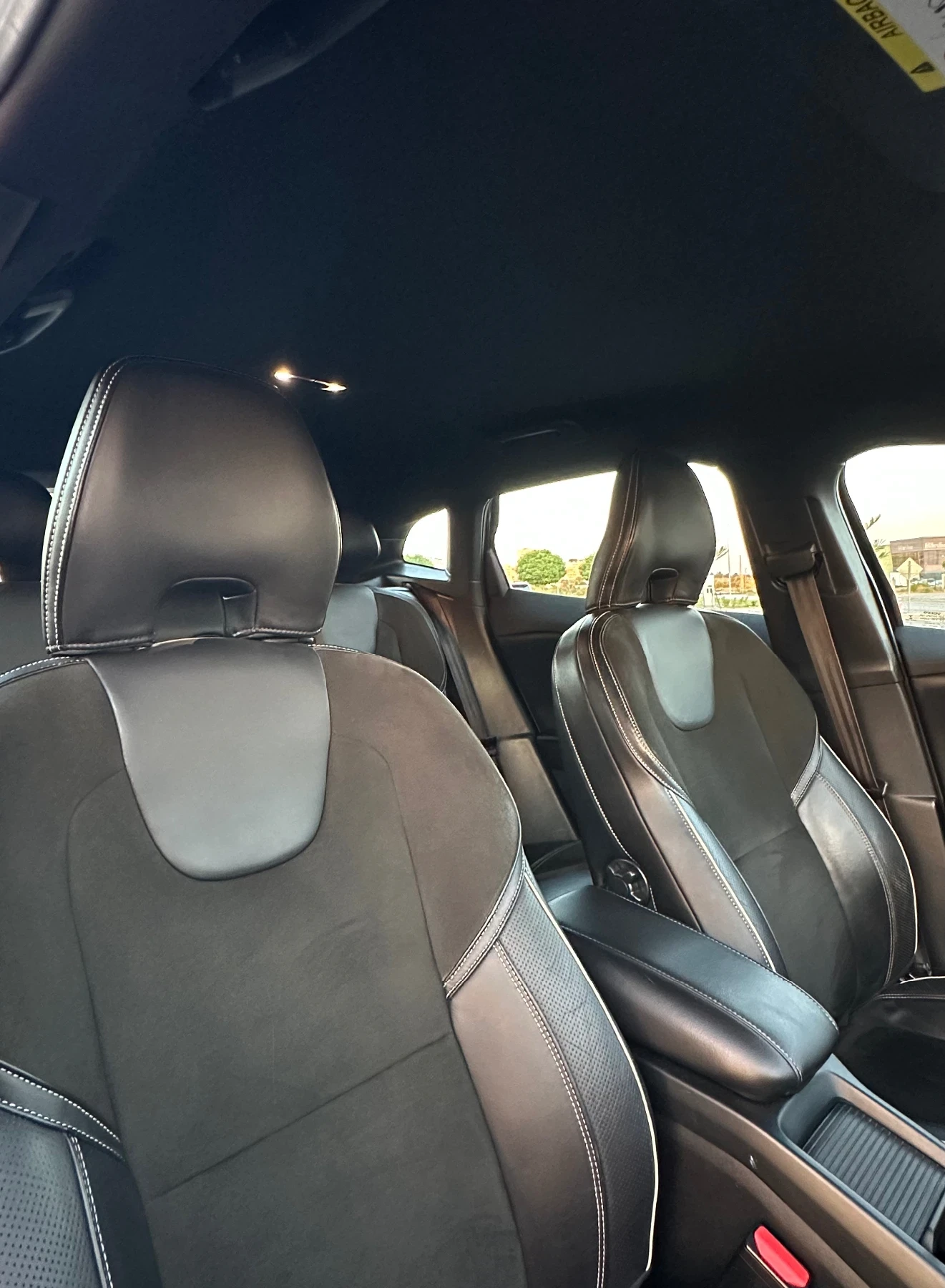 Volvo V40 2.0 R-Design , снимка 11 - Автомобили и джипове - 55468212