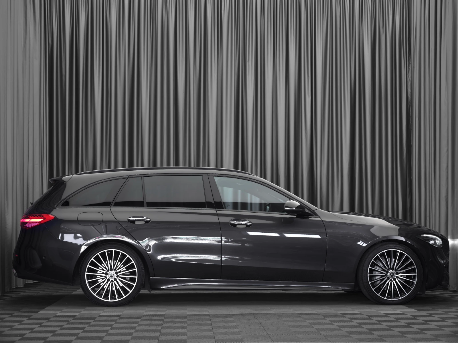 Mercedes-Benz C 220 AMG LINE /4Matic/9G Tronic , снимка 3 - Автомобили и джипове - 55546440