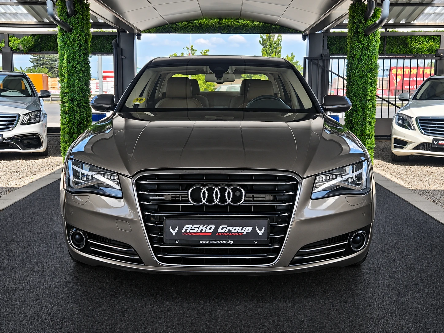 Audi A8 L/4.2TDI/TV/DISTR/BOSE/CAMERA/ОБДУХ/МАСАЖ/ВАКУМ/LI, снимка 2 - Автомобили и джипове - 55568705