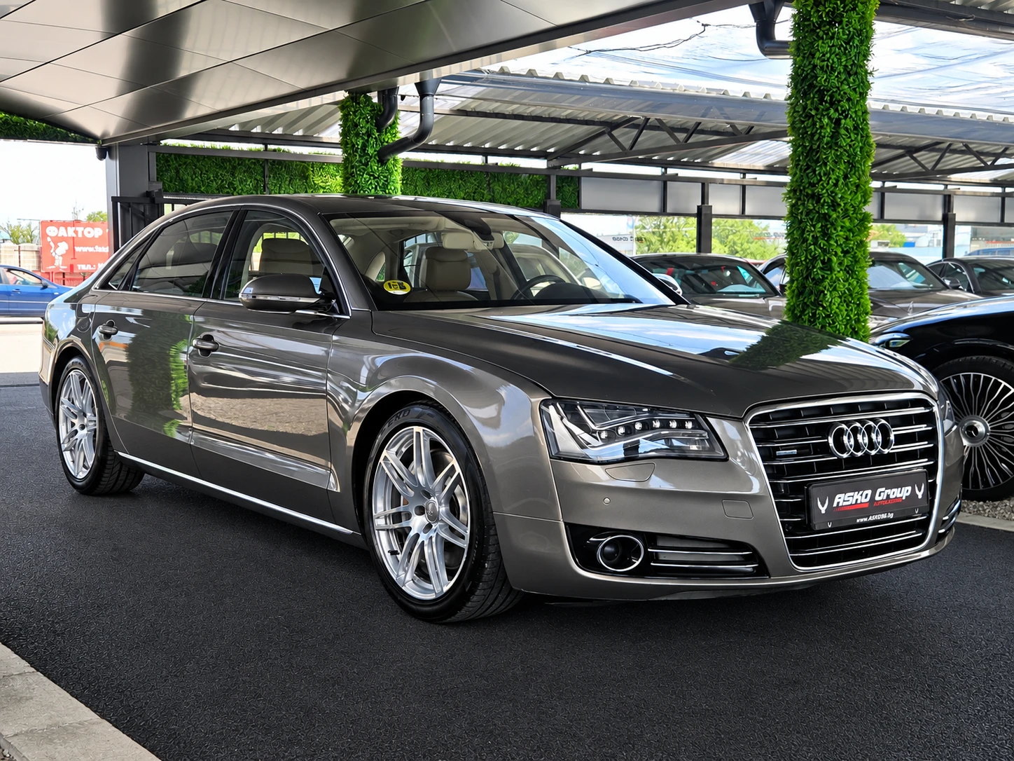 Audi A8 L/4.2TDI/TV/DISTR/BOSE/CAMERA/ОБДУХ/МАСАЖ/ВАКУМ/LI, снимка 3 - Автомобили и джипове - 55568705
