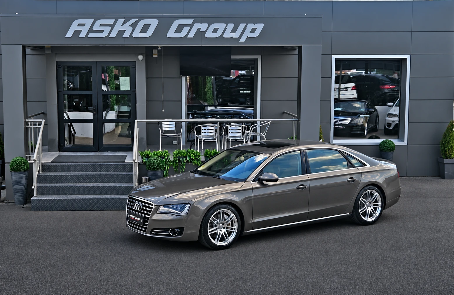 Audi A8 L/4.2TDI/TV/DISTR/BOSE/CAMERA/ОБДУХ/МАСАЖ/ВАКУМ/LI, снимка 17 - Автомобили и джипове - 55568705
