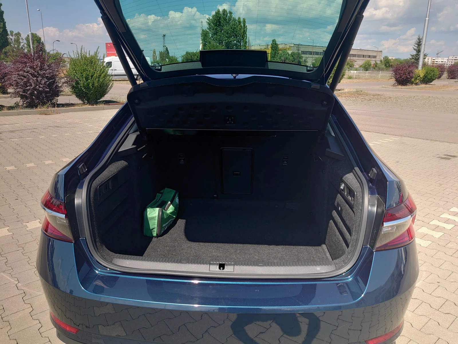 Skoda Superb Style Plus Facelift, снимка 14 - Автомобили и джипове - 55633175