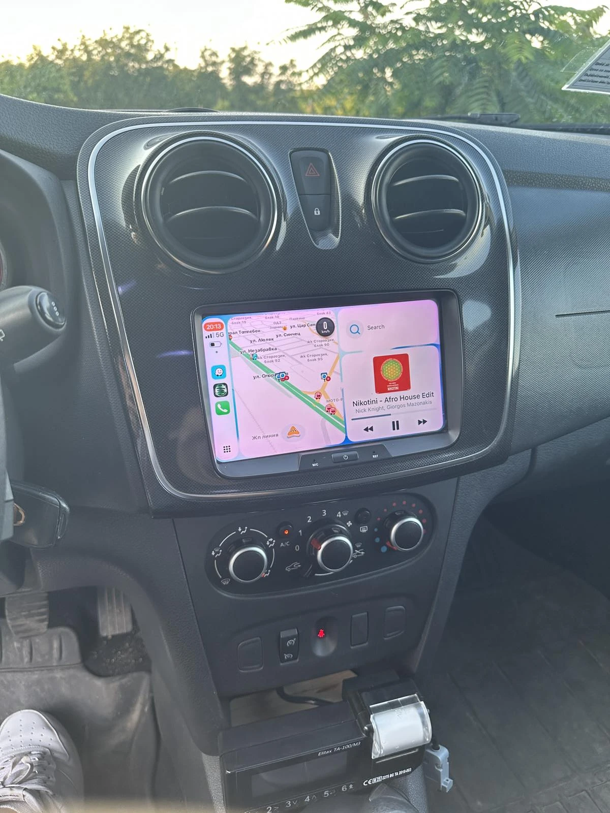 Dacia Logan 1.0 бензин/газ, снимка 8 - Автомобили и джипове - 56214573