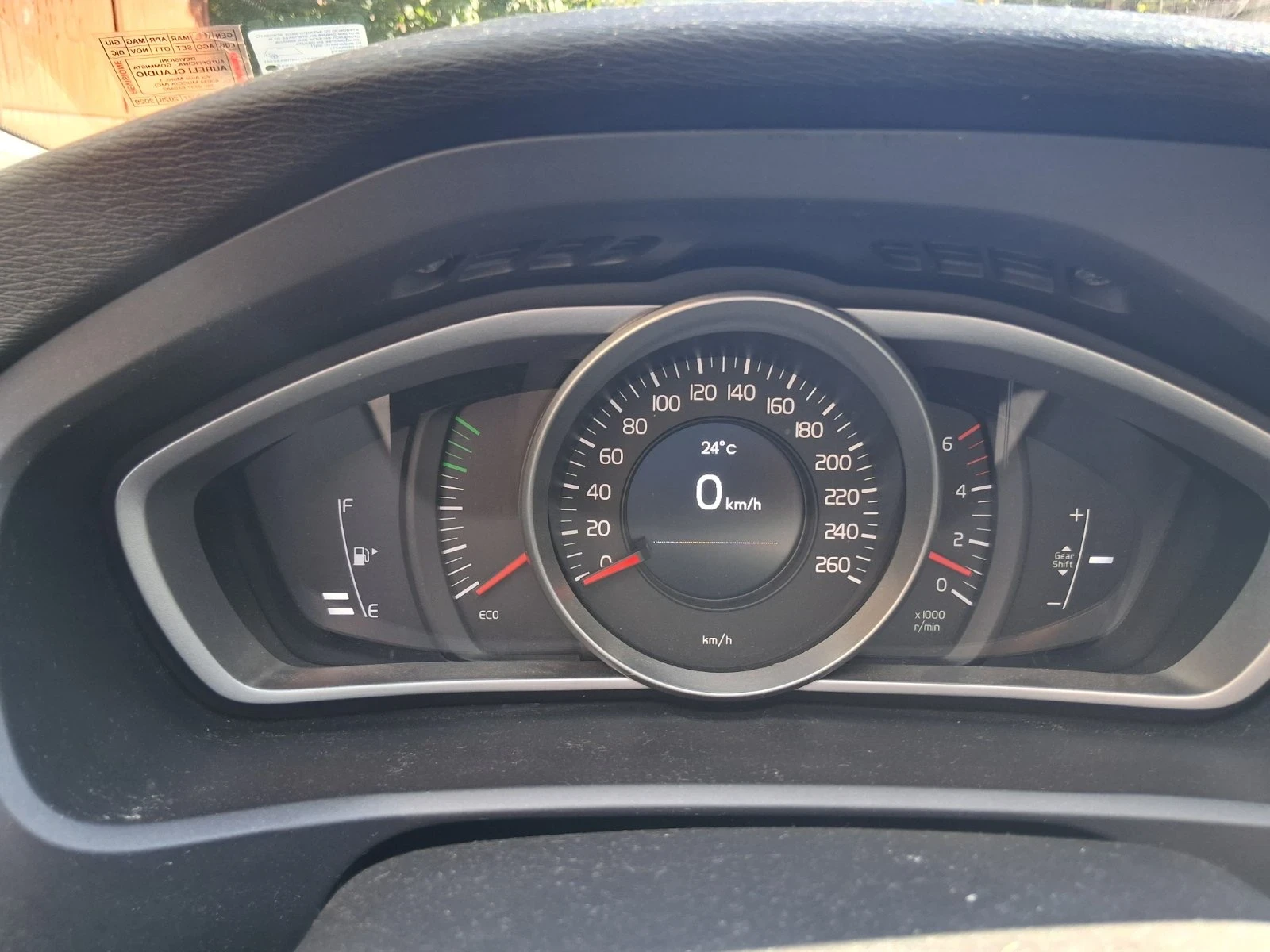 Volvo V40 2.0, снимка 12 - Автомобили и джипове - 56260900