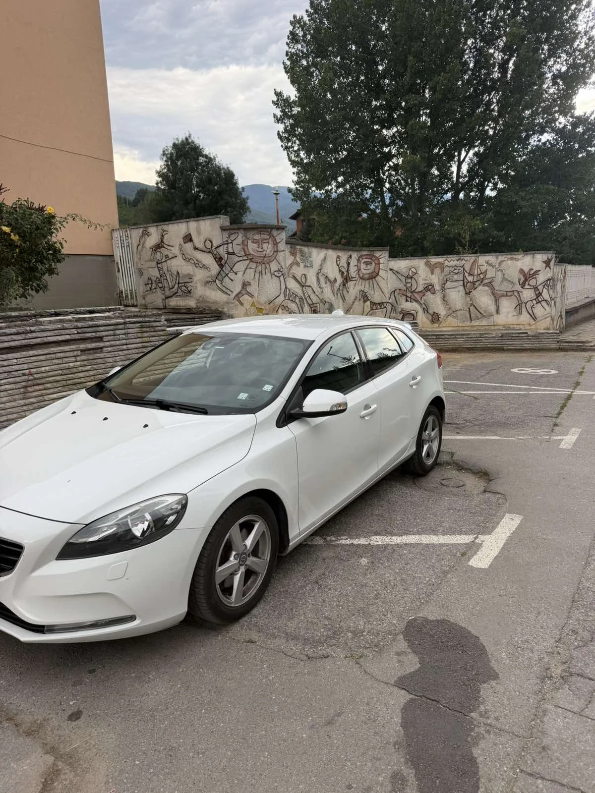 Volvo V40 2.0, снимка 10 - Автомобили и джипове - 56260900