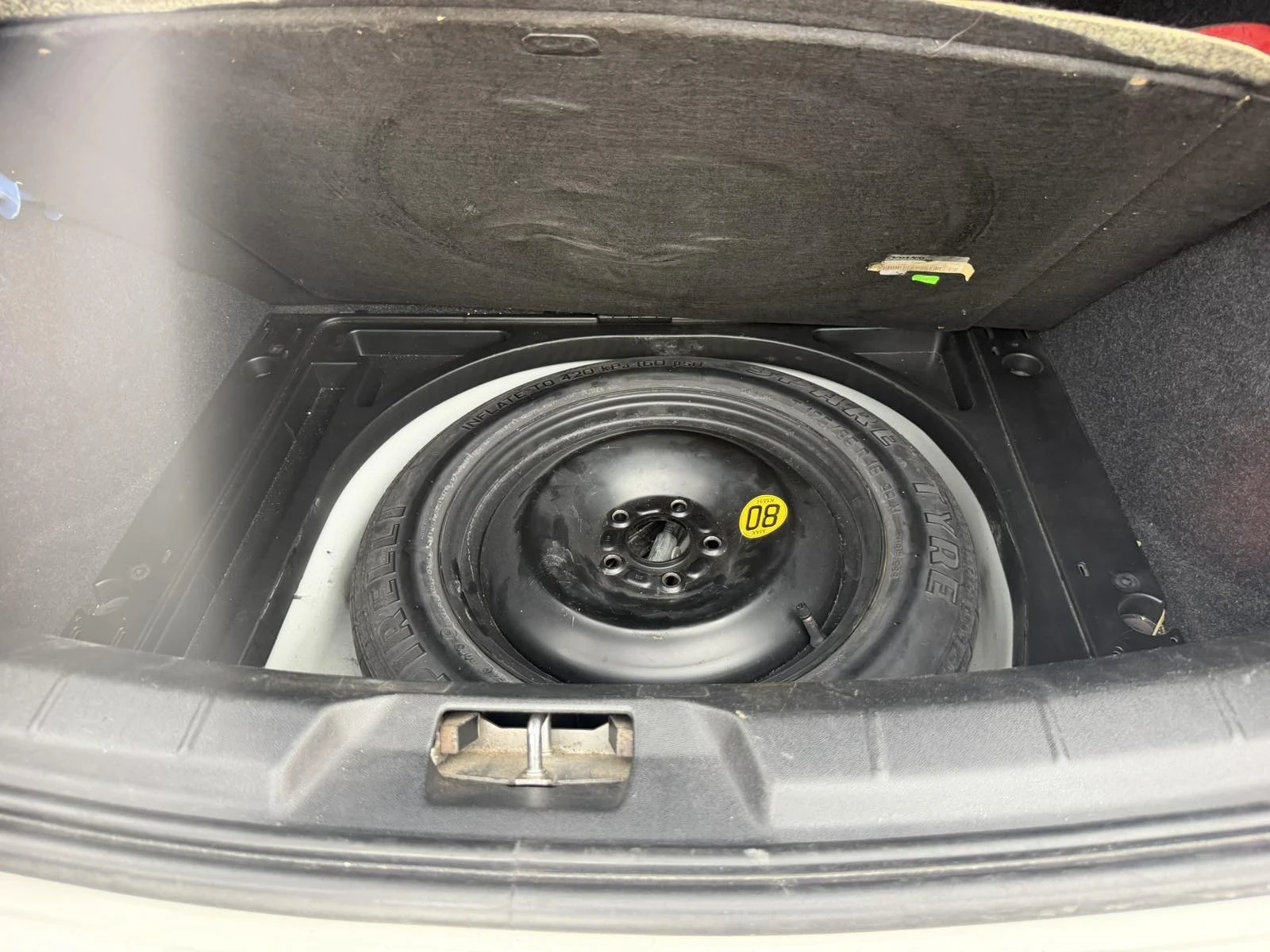 Volvo V40 2.0, снимка 4 - Автомобили и джипове - 56260900
