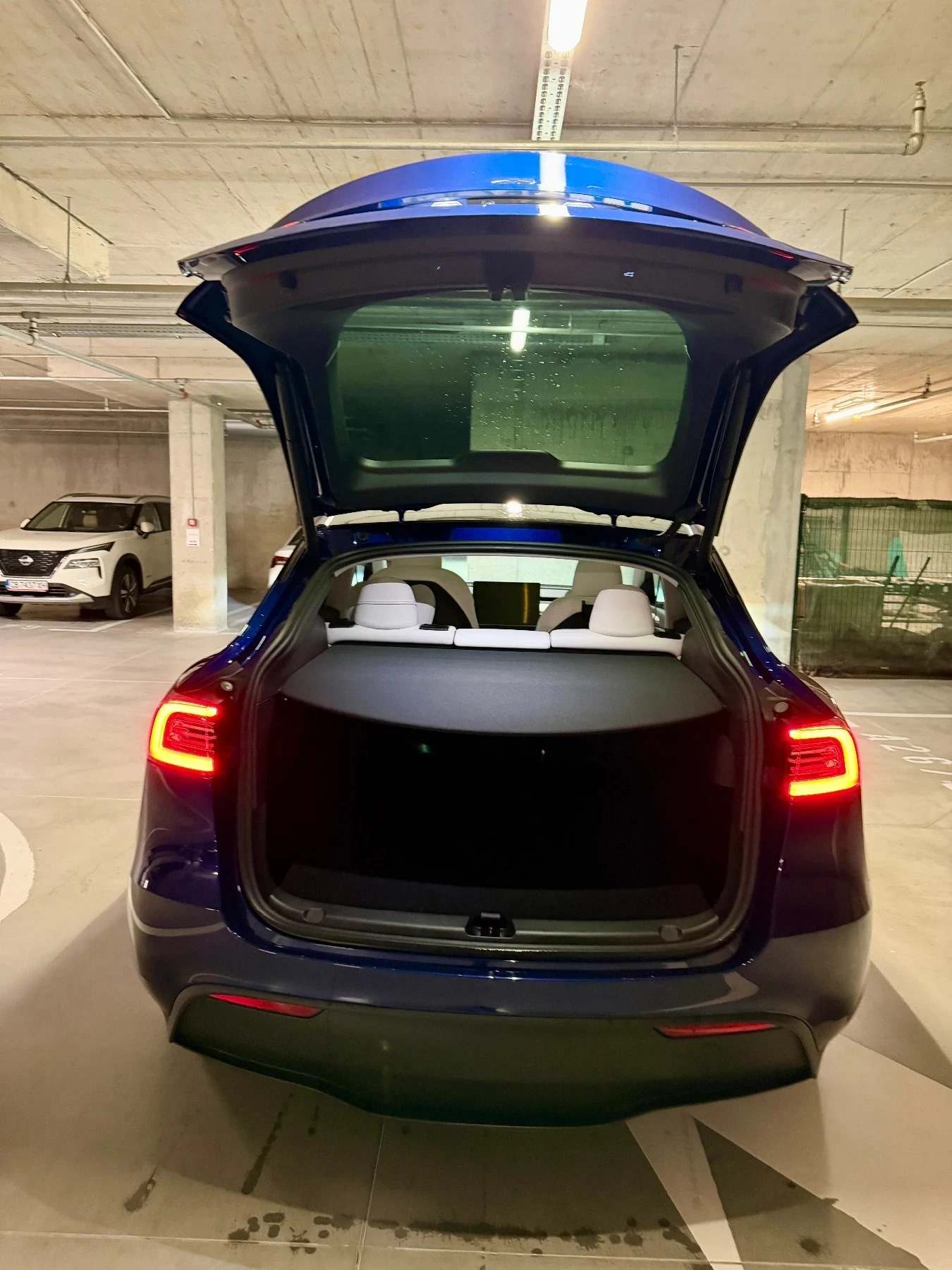 Tesla Model Y RWD LFP, снимка 7 - Автомобили и джипове - 56360526