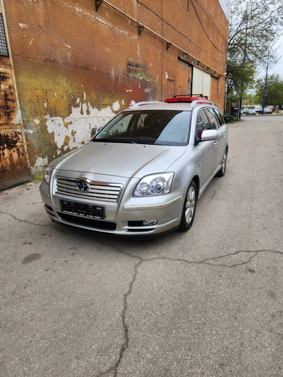 Toyota Avensis, снимка 10 - Автомобили и джипове - 56365406