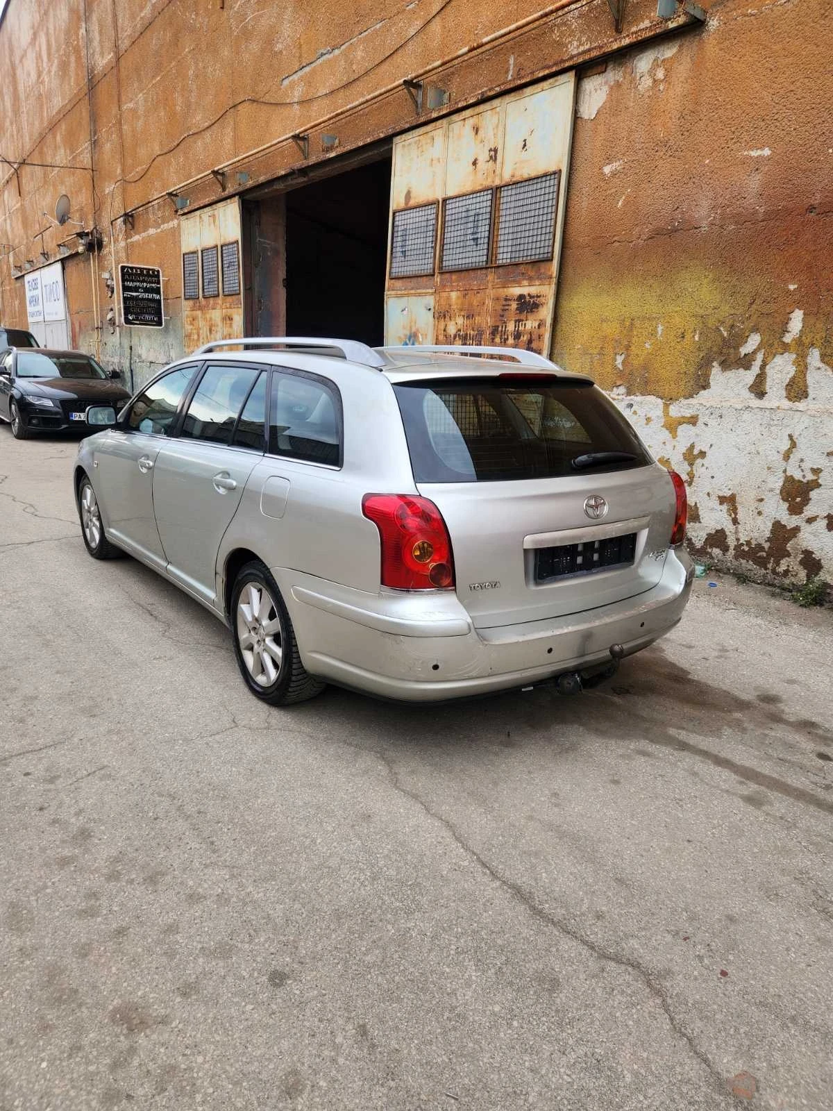 Toyota Avensis, снимка 7 - Автомобили и джипове - 56365406