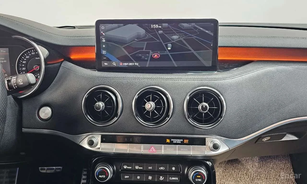 Kia Stinger 2.5 AWD Platinum/ФИНАНСИРАНЕ, снимка 13 - Автомобили и джипове - 56662951