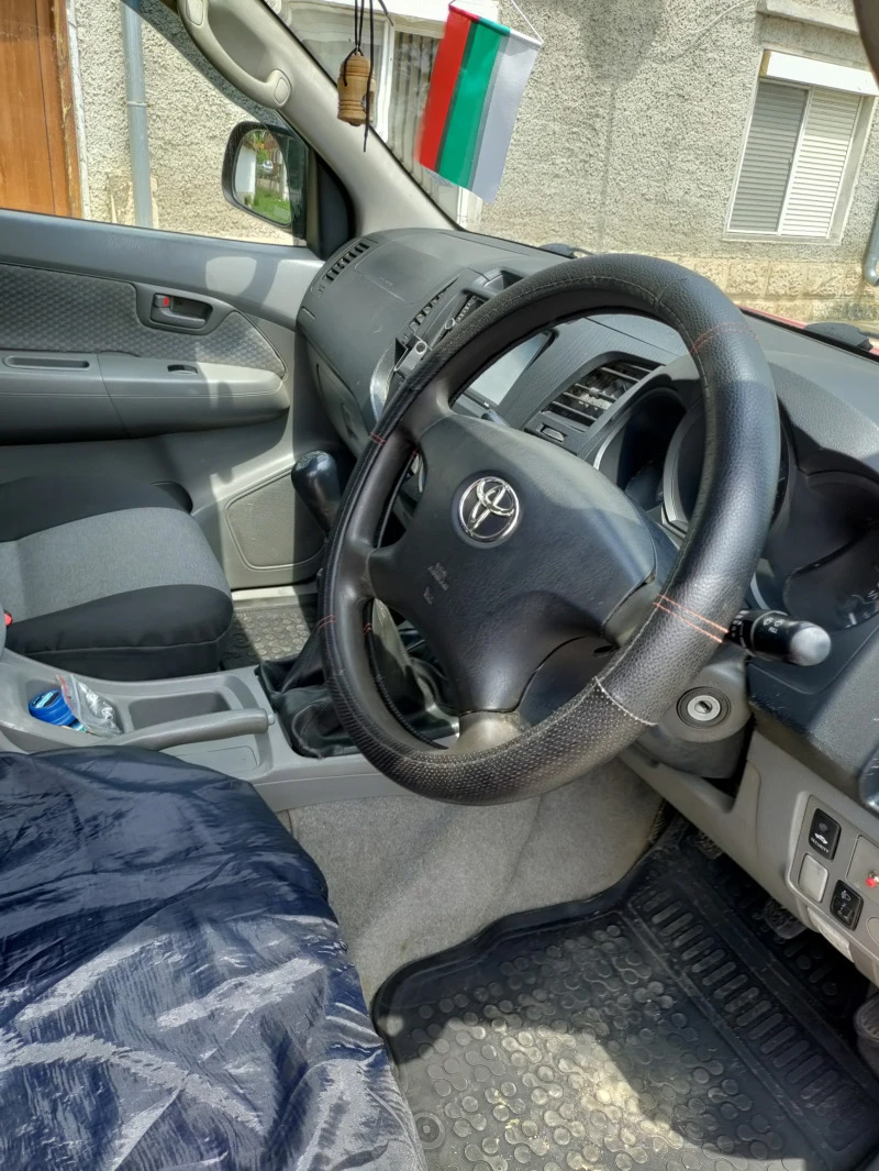 Toyota Hilux, снимка 10 - Автомобили и джипове - 47057786