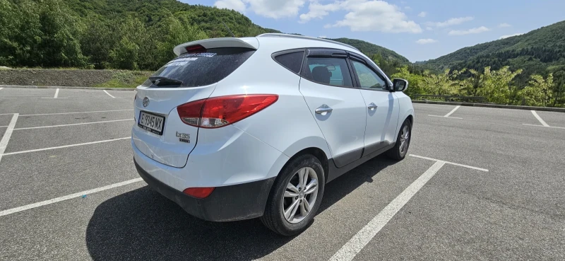 Hyundai IX35 1.7 crdi, снимка 3 - Автомобили и джипове - 48289970