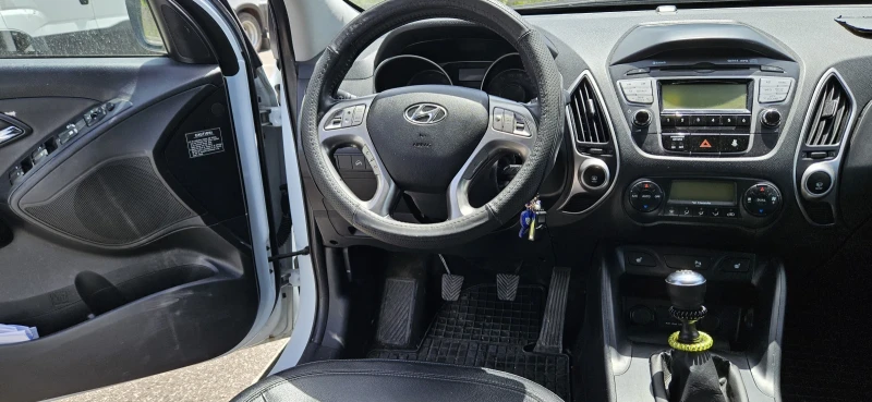 Hyundai IX35 1.7 crdi, снимка 5 - Автомобили и джипове - 48289970