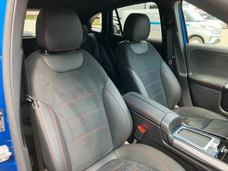 Mercedes-Benz EQA 300 4-MATIC AMG NIGHT LED 360 CAMERA, снимка 7 - Автомобили и джипове - 51672555