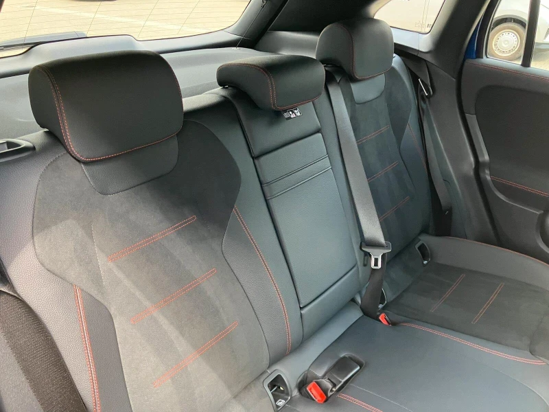 Mercedes-Benz EQA 300 4-MATIC AMG NIGHT LED 360 CAMERA, снимка 8 - Автомобили и джипове - 51672555