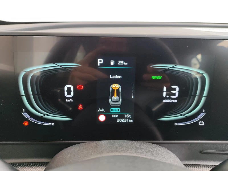 Kia Sportage PHEV/265HP/VISION/AWD/CAM/LED/NAVI/DIGI/555g, снимка 13 - Автомобили и джипове - 52320721