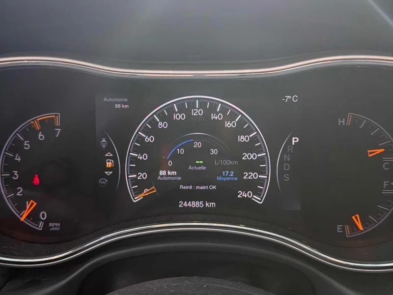 Jeep Grand cherokee * Summit * CARFAX * БЕЗ ПЪРВОНАЧАЛНА ВНОСКА, снимка 8 - Автомобили и джипове - 52794994