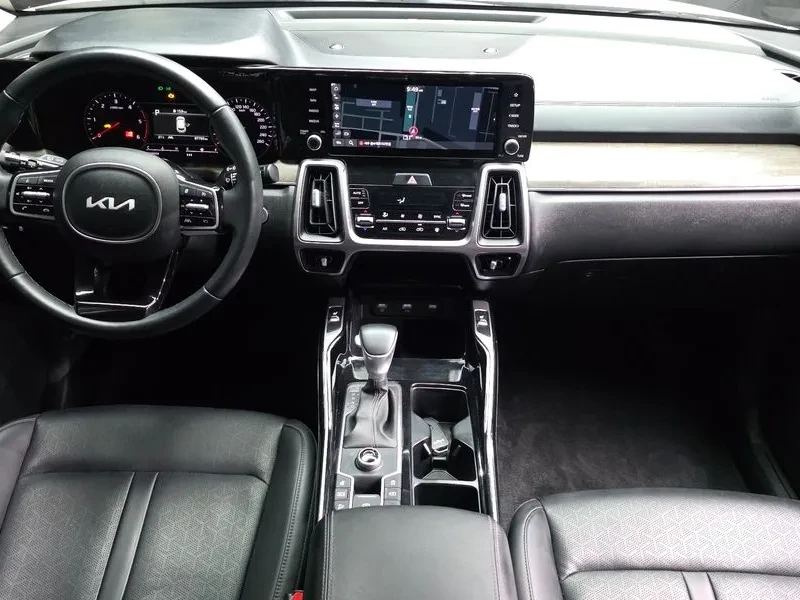 Kia Sorento 2.2 CRDi   2022   202 к.с.   ТОП ЦЕНА, снимка 6 - Автомобили и джипове - 55047723