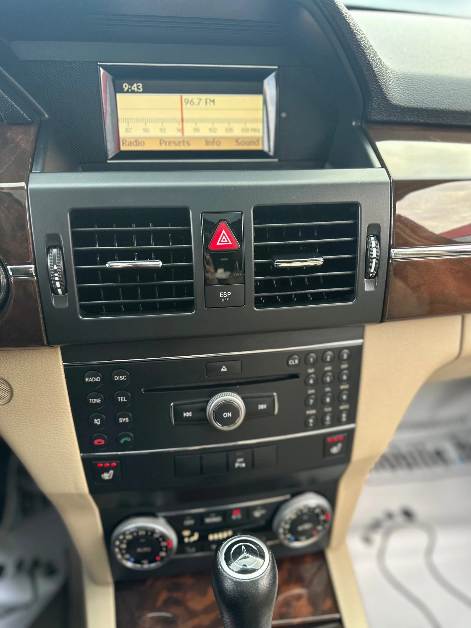 Mercedes-Benz GLK АМГ / фул / възможен лизинг  Бартер  | Mobile.bg — изображение 16