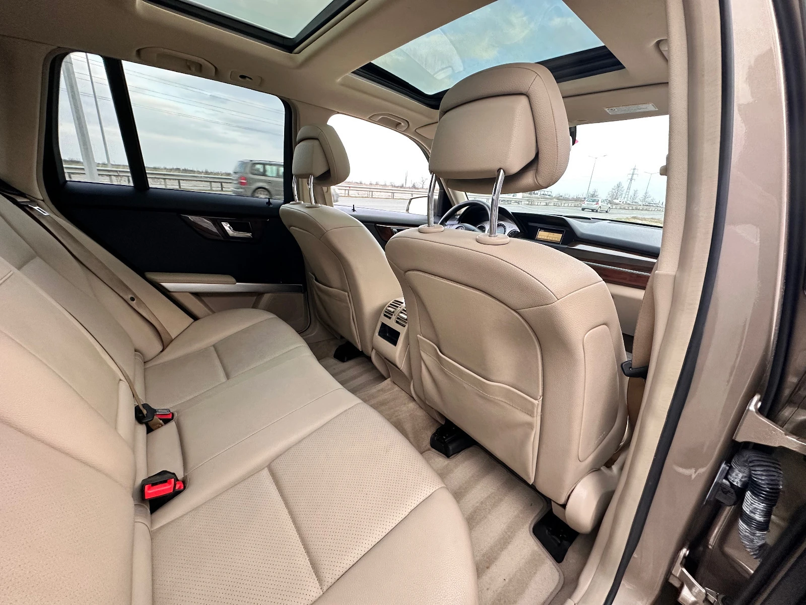 Mercedes-Benz GLK АМГ / фул / възможен лизинг  Бартер  | Mobile.bg — изображение 13
