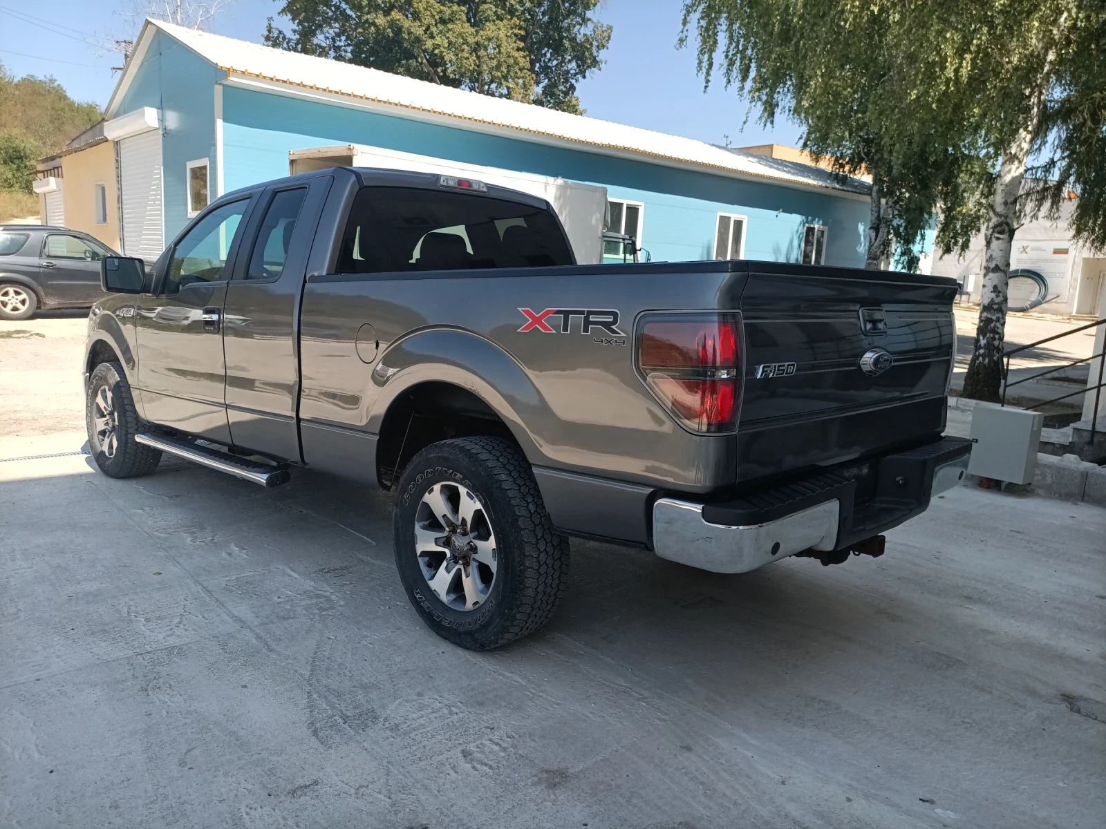 Ford F150 XLT 4x4 - изображение 6