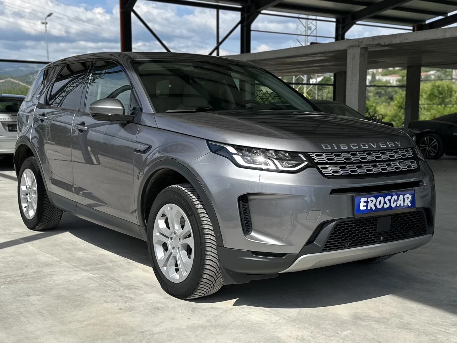 Land Rover Discovery Sport 2.0d/4x4/6+ 1/360Camera/AppleCarPlay/Android Auto/ - изображение 3