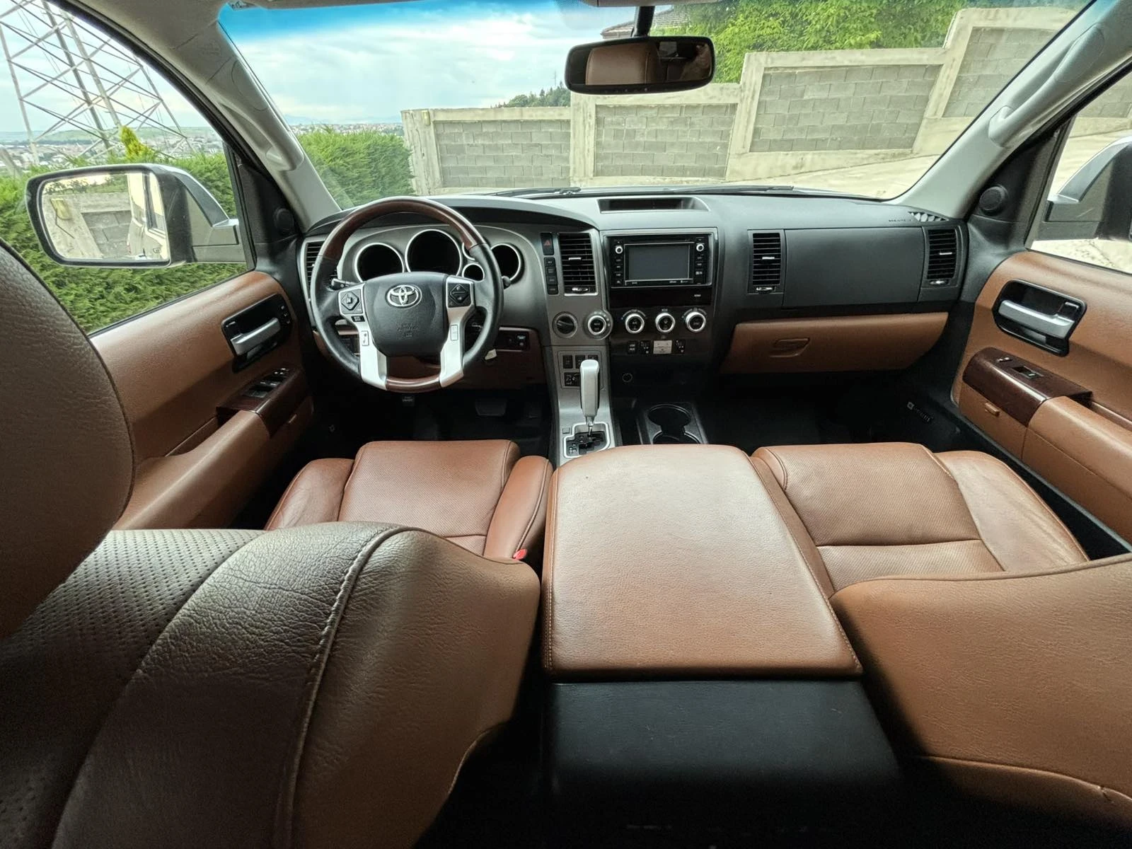 Toyota Sequoia PLATINUM RED ROCK - изображение 9