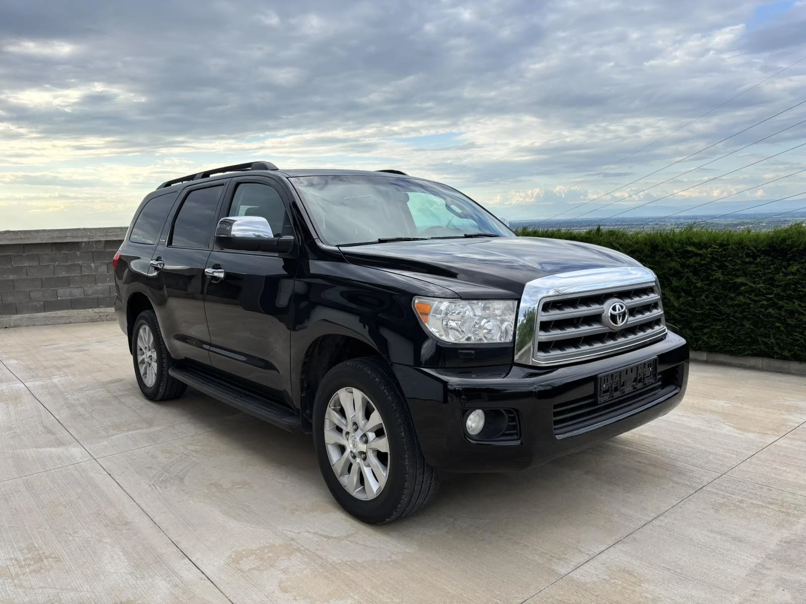 Toyota Sequoia PLATINUM RED ROCK - изображение 2