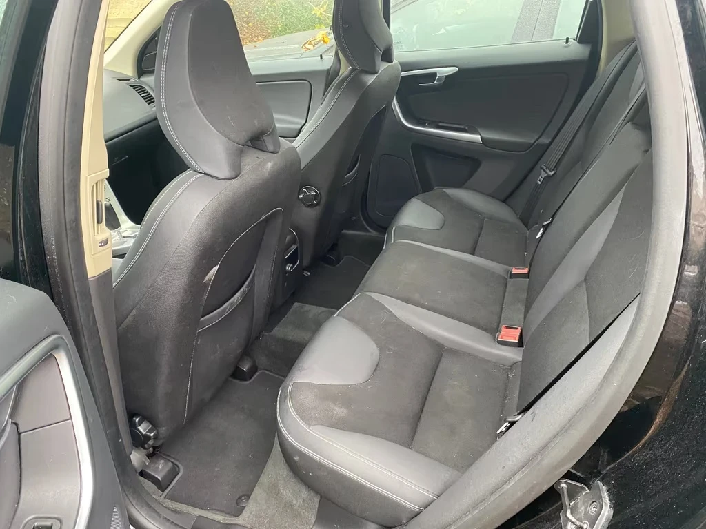 Volvo XC60 D5 AWD SUMMUM - изображение 7