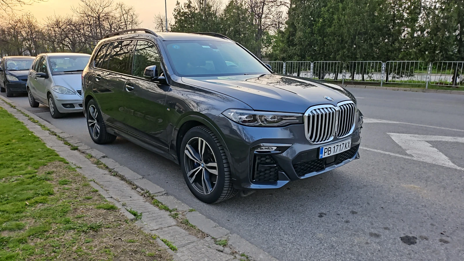 BMW X7      | Mobile.bg   12