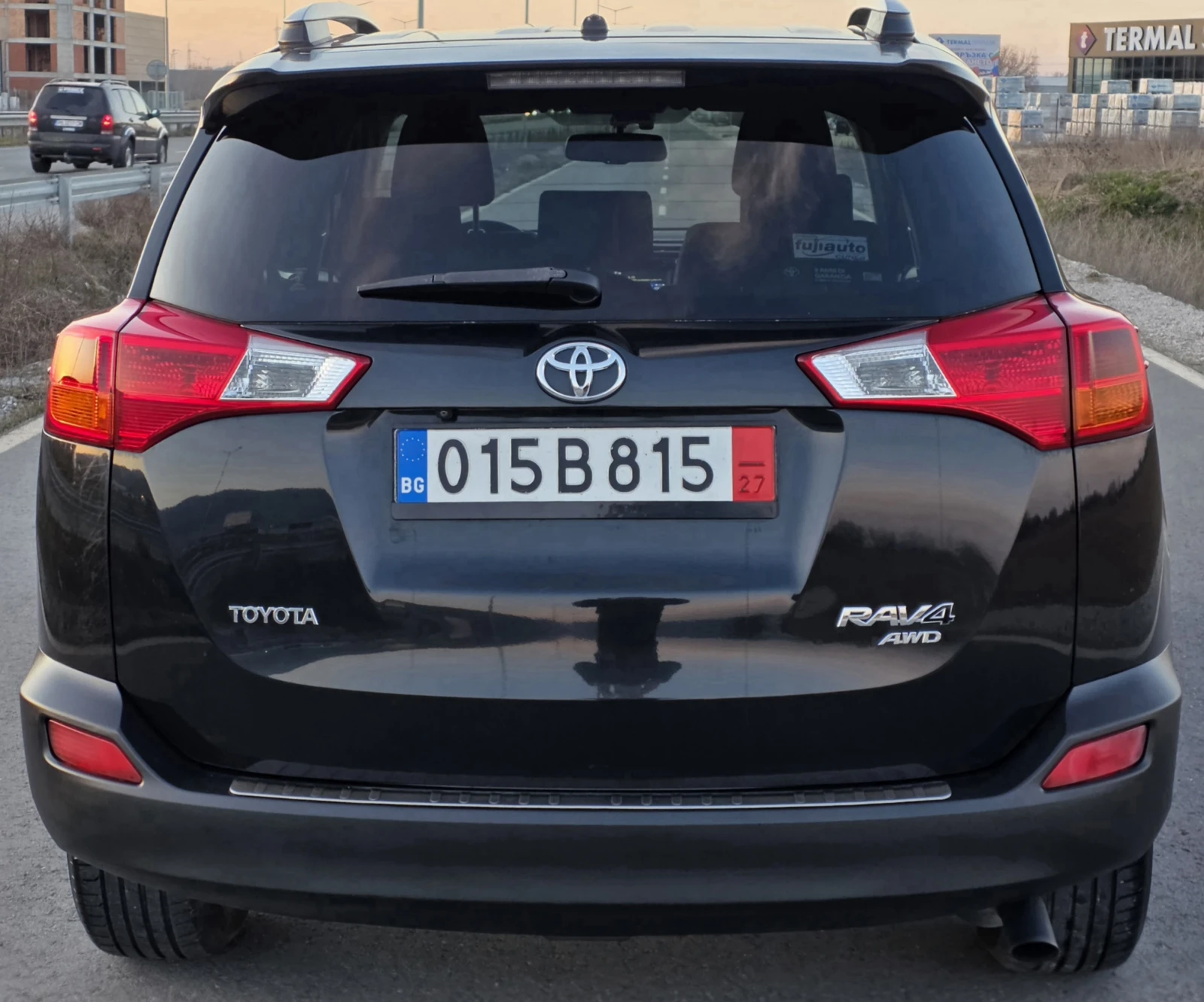 Toyota Rav4 2.0D4D 124ps 4x4 60000km !!! NAVI/KAMERA/SPORT, снимка 5 - Автомобили и джипове - 53804224