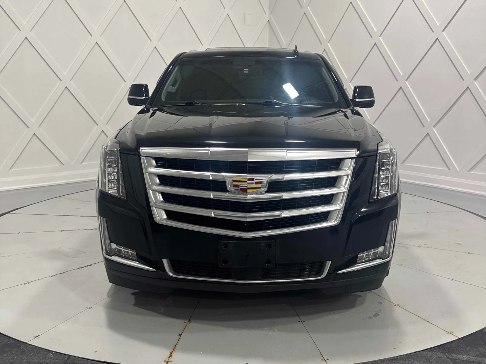 Cadillac Escalade Premium Luxury | Head Up | 360* Cam | Carfax, снимка 2 - Автомобили и джипове - 53829024