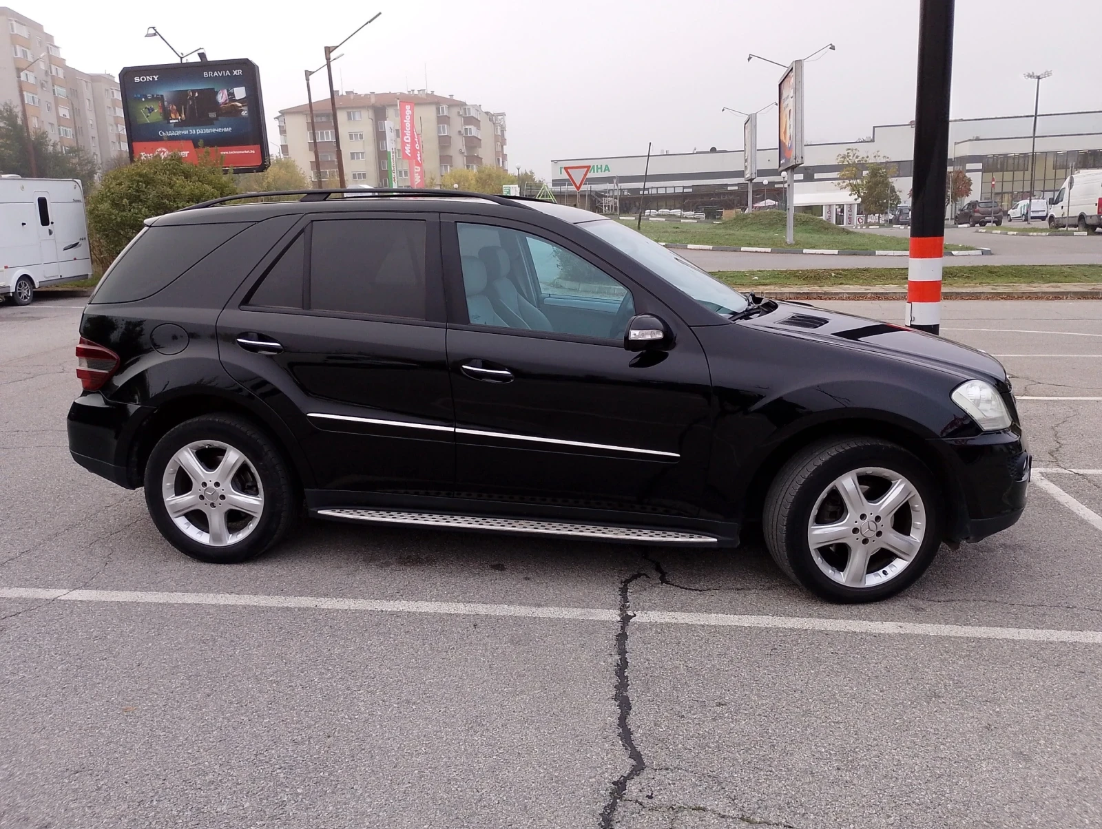 Mercedes-Benz ML 320, снимка 3 - Автомобили и джипове - 54276622