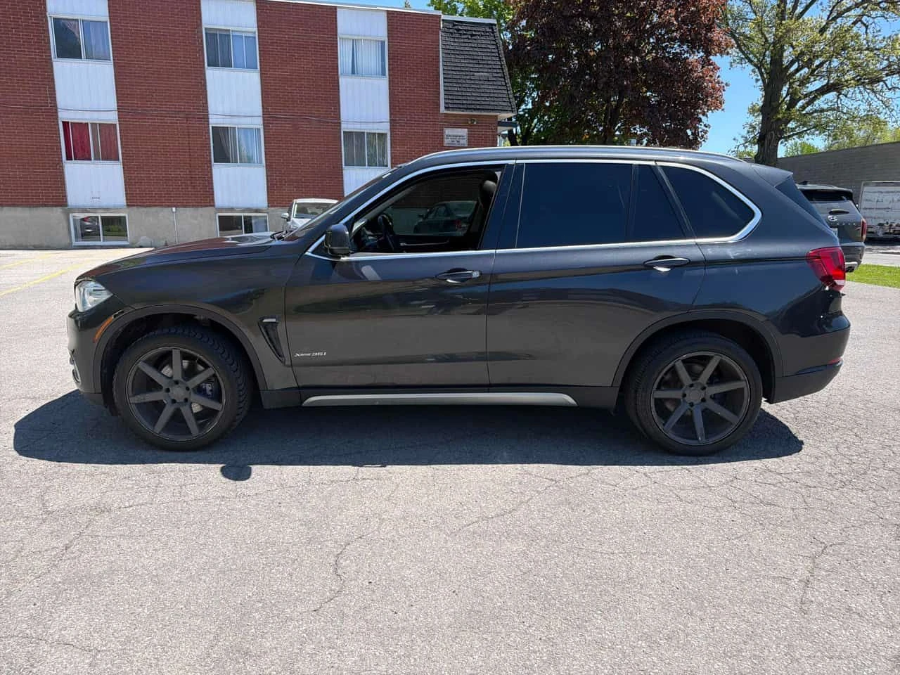 BMW X5 XDRIVE35I * 360 КАМЕРА* ПАНОРАМА* ПОДГРЕВИ* , снимка 3 - Автомобили и джипове - 54646212