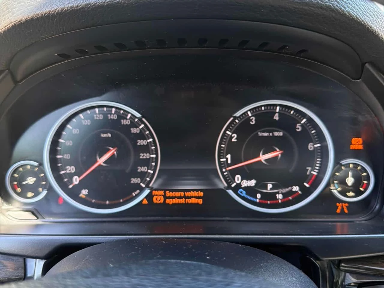 BMW X5 XDRIVE35I * 360 КАМЕРА* ПАНОРАМА* ПОДГРЕВИ* , снимка 8 - Автомобили и джипове - 54646212