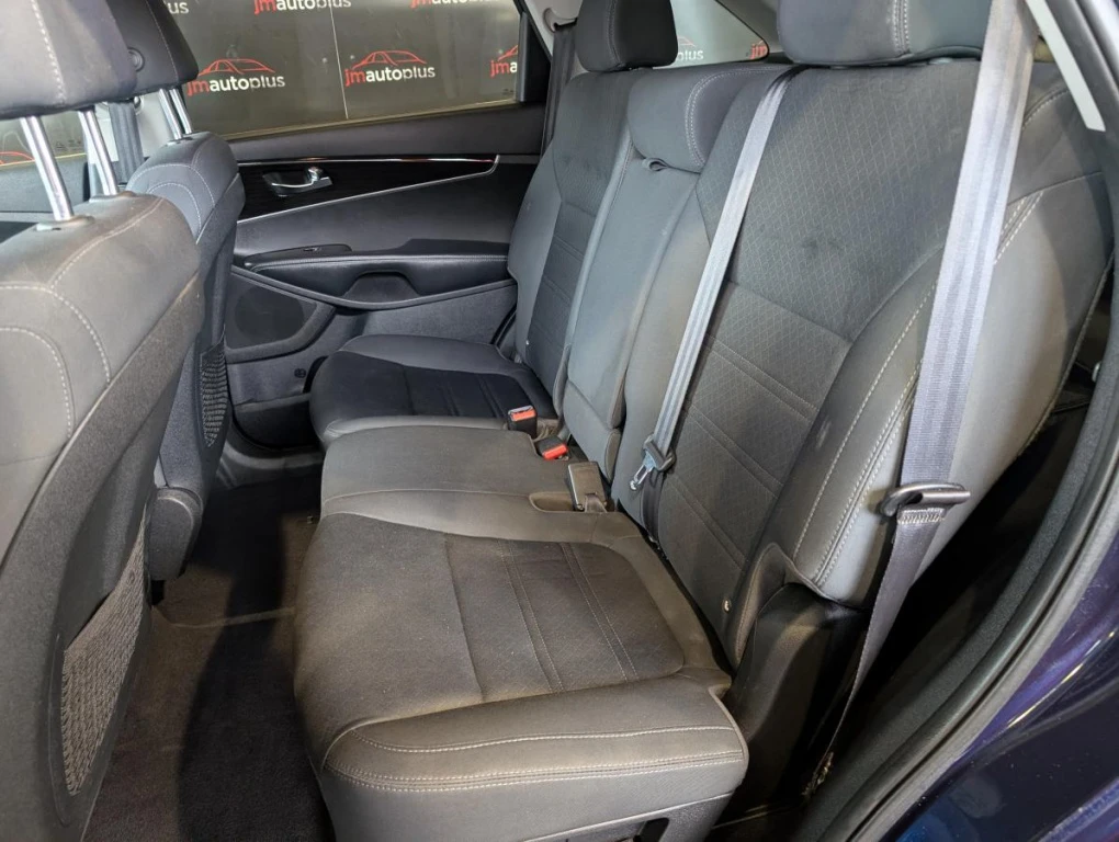 Kia Sorento AWD 7-местен, снимка 17 - Автомобили и джипове - 54791481