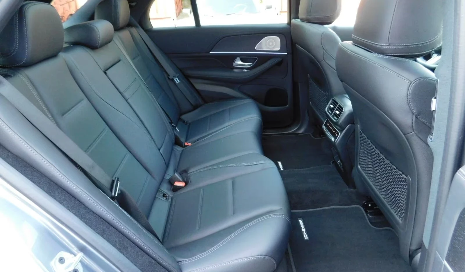 Mercedes-Benz GLE 580 AMG / 4 MATIC / BURM/ NIGHT / 360 / HEAD UP / АIR, снимка 17 - Автомобили и джипове - 54928264