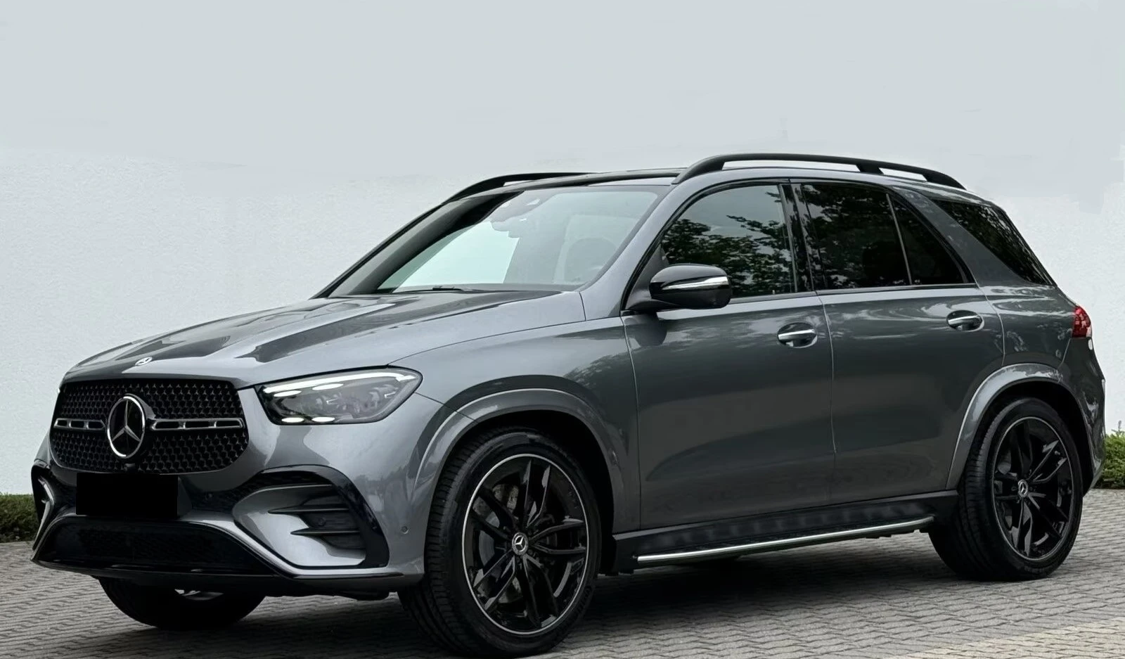 Mercedes-Benz GLE 580 AMG / 4 MATIC / BURM/ NIGHT / 360 / HEAD UP / АIR, снимка 3 - Автомобили и джипове - 54928264