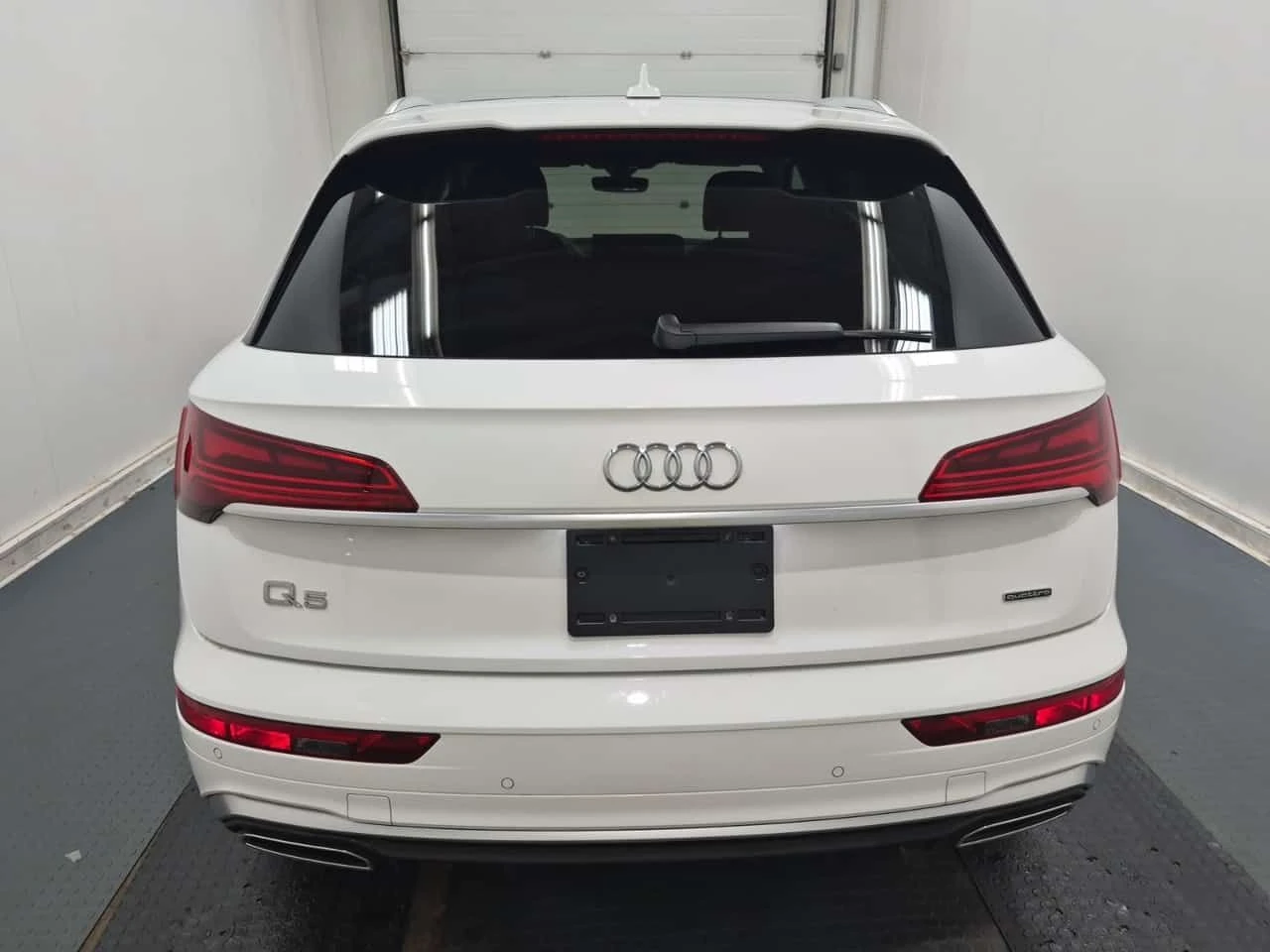 Audi Q5 * PROGRESSIV * CARFAX * БЕЗ ПЪРВОНАЧАЛНА ВНОСКА, снимка 17 - Автомобили и джипове - 55143138