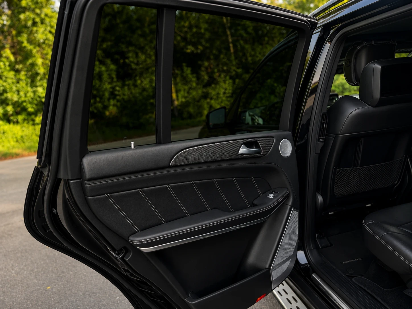 Mercedes-Benz GLS 63 AMG, снимка 15 - Автомобили и джипове - 55424297
