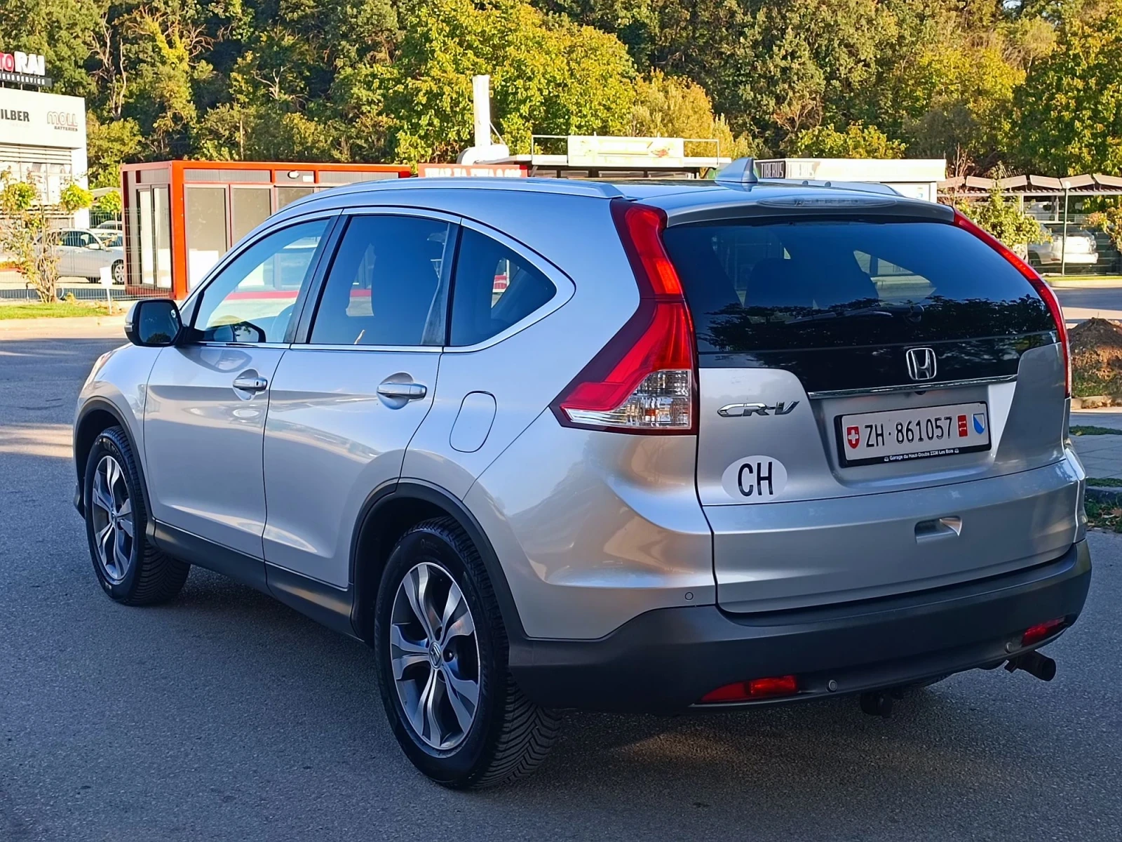 Honda Cr-v 2.0i-155кс-ШВЕЙЦАРИЯ-АВТОМАТ-4Х4, снимка 6 - Автомобили и джипове - 55965652
