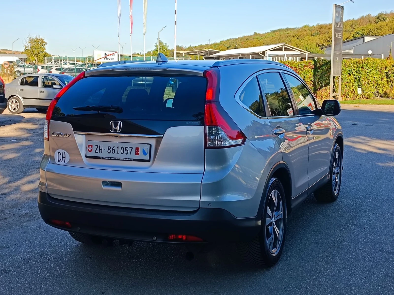 Honda Cr-v 2.0i-155кс-ШВЕЙЦАРИЯ-АВТОМАТ-4Х4, снимка 3 - Автомобили и джипове - 55965652