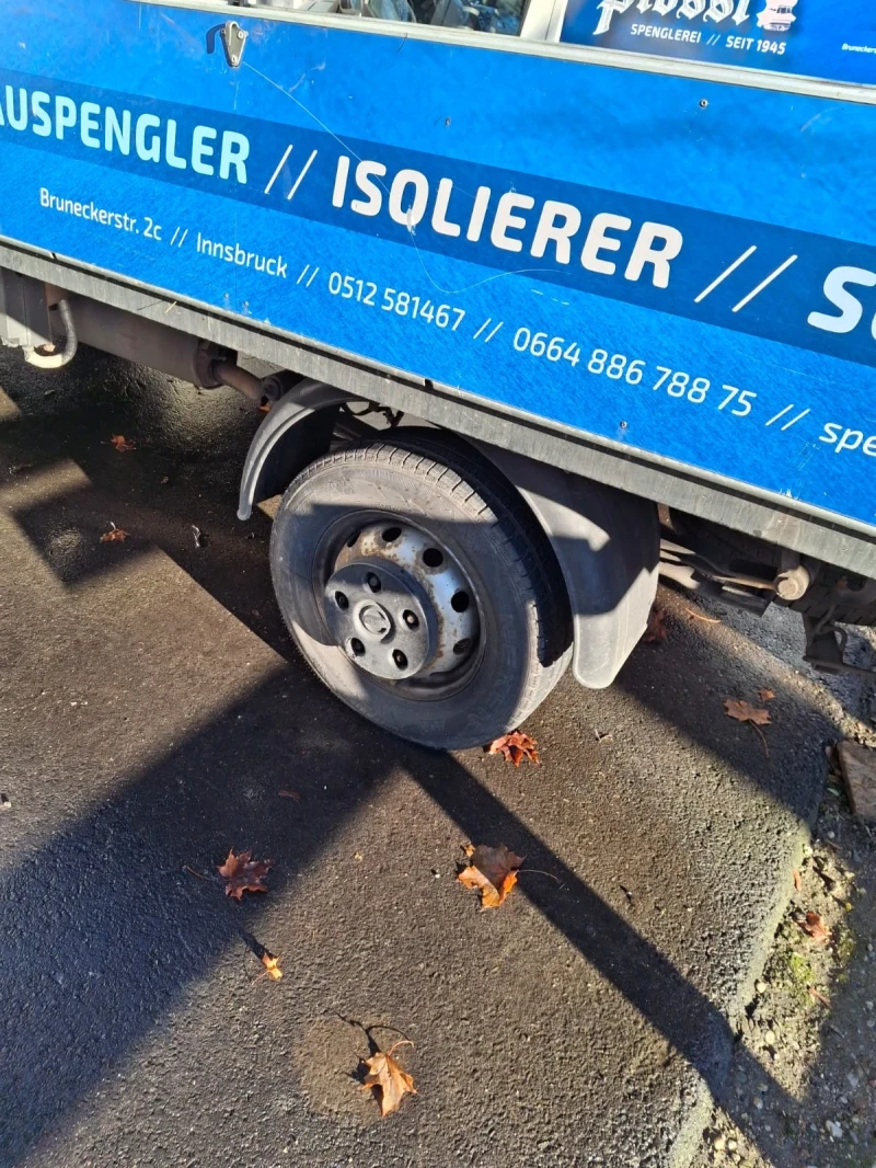 Nissan Capstar 2.5DXI 32/11 Бордово, снимка 8 - Бусове и автобуси - 52666649