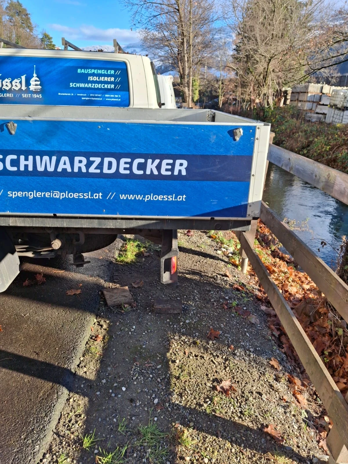 Nissan Capstar 2.5DXI 32/11 Бордово - изображение 9