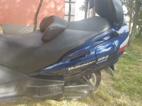 Suzuki Burgman Скутер, снимка 10