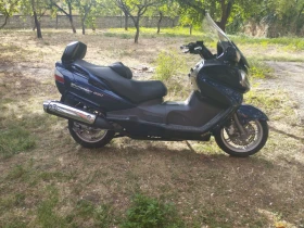 Suzuki Burgman Скутер, снимка 4